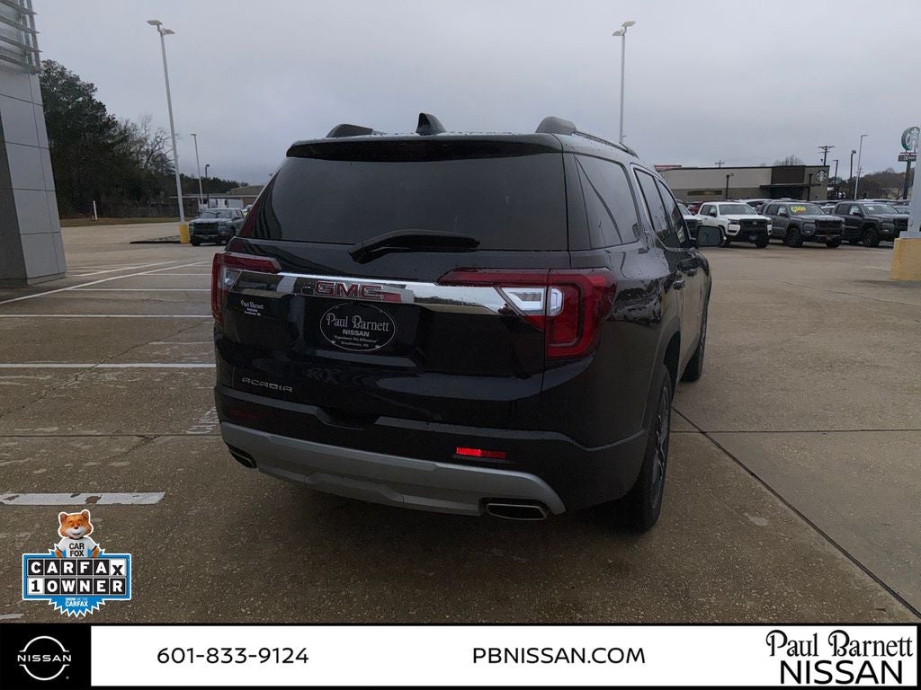 2022 GMC Acadia SLT