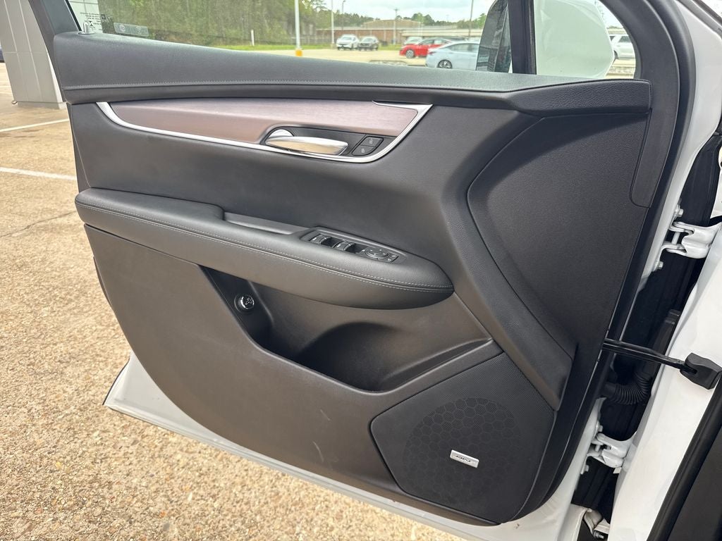 2022 Cadillac XT5 Luxury