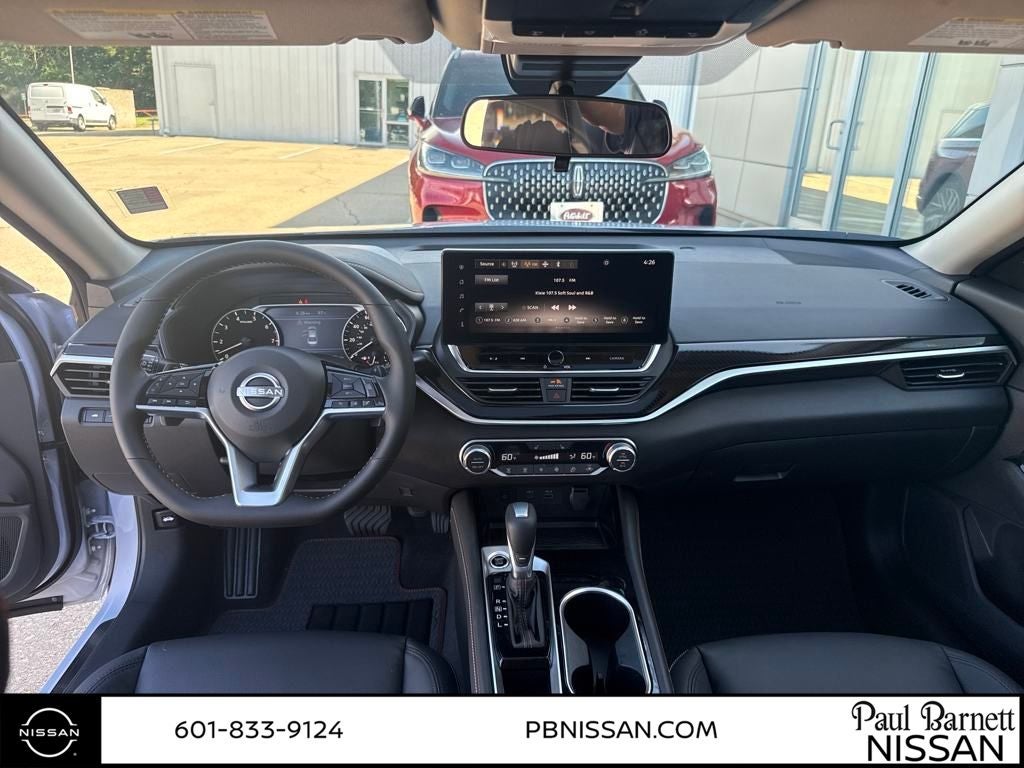 2025 Nissan Altima 2.5 SR