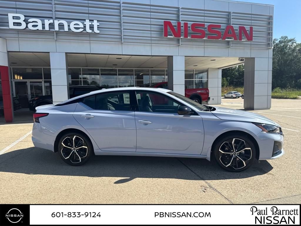 2025 Nissan Altima 2.5 SR