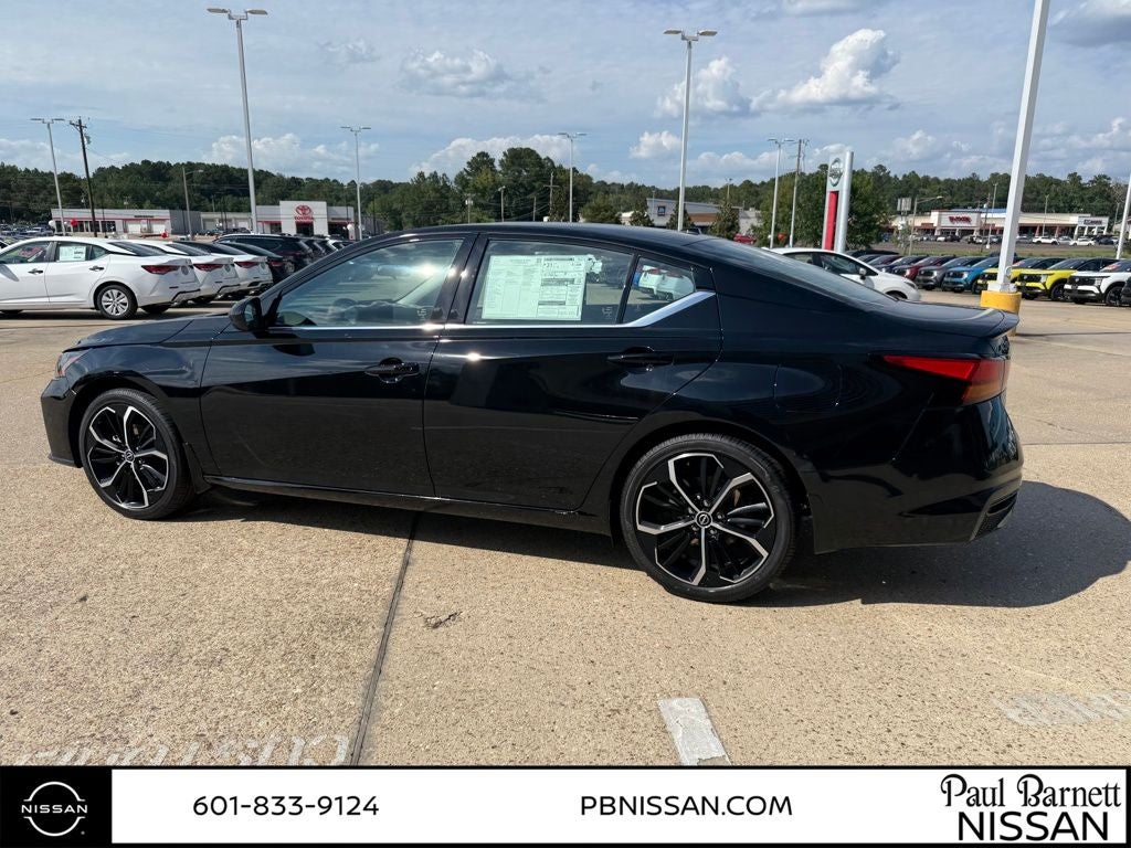 2025 Nissan Altima 2.5 SR