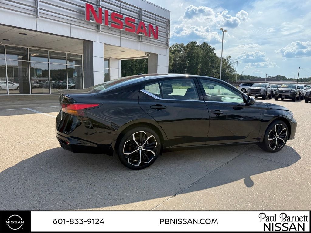 2025 Nissan Altima 2.5 SR