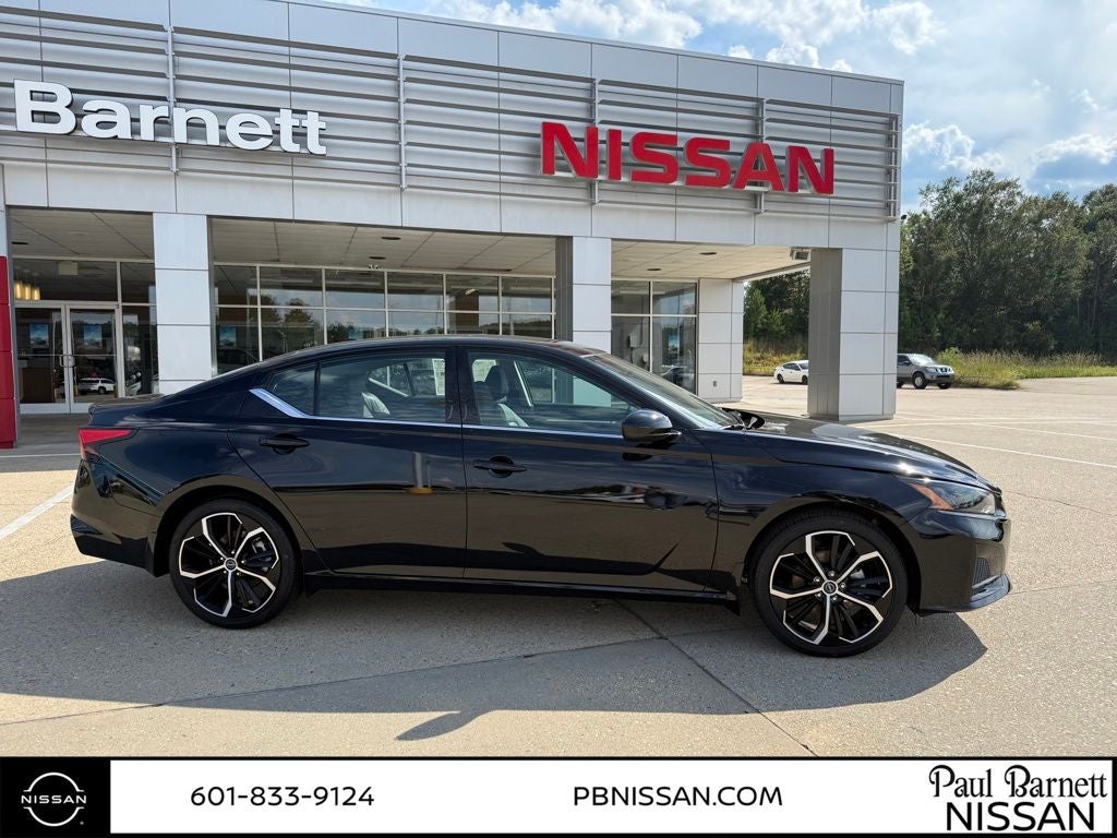 2025 Nissan Altima 2.5 SR