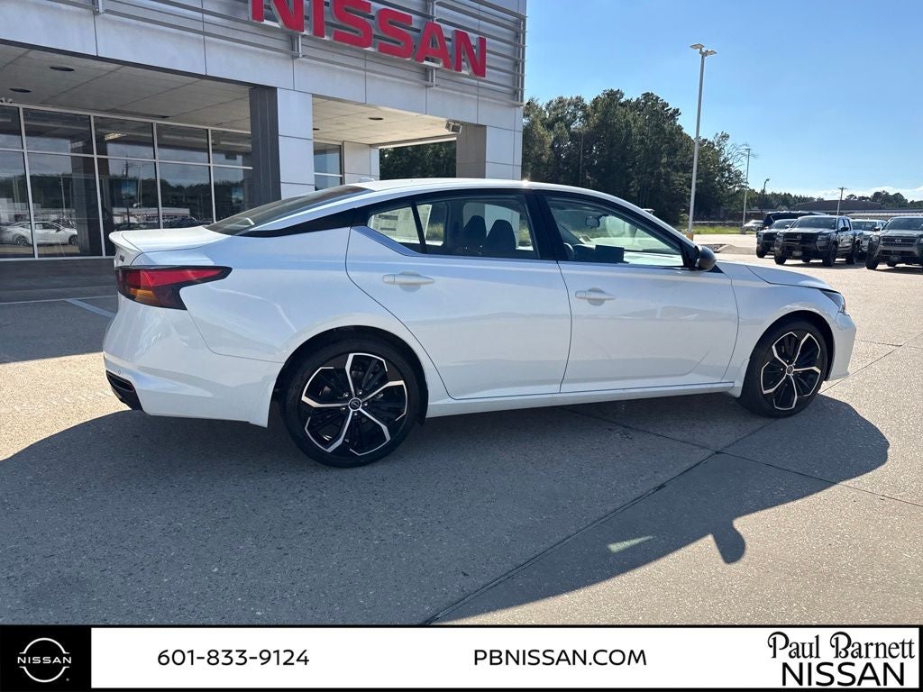 2025 Nissan Altima 2.5 SR