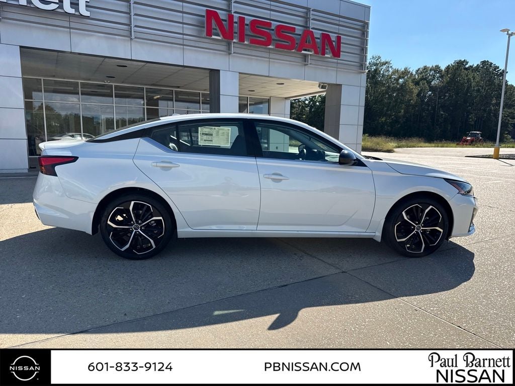 2025 Nissan Altima 2.5 SR