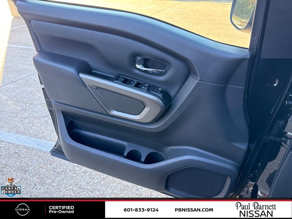 2024 Nissan Titan SV