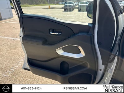 2025 Nissan Frontier SV