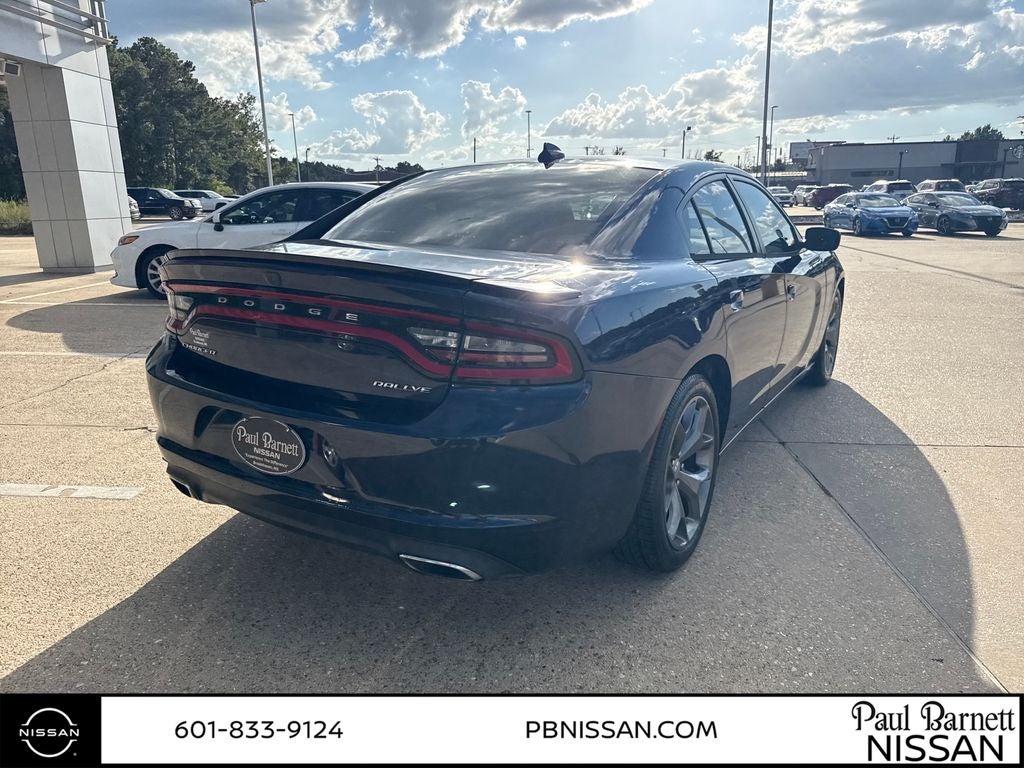 2016 Dodge Charger SXT