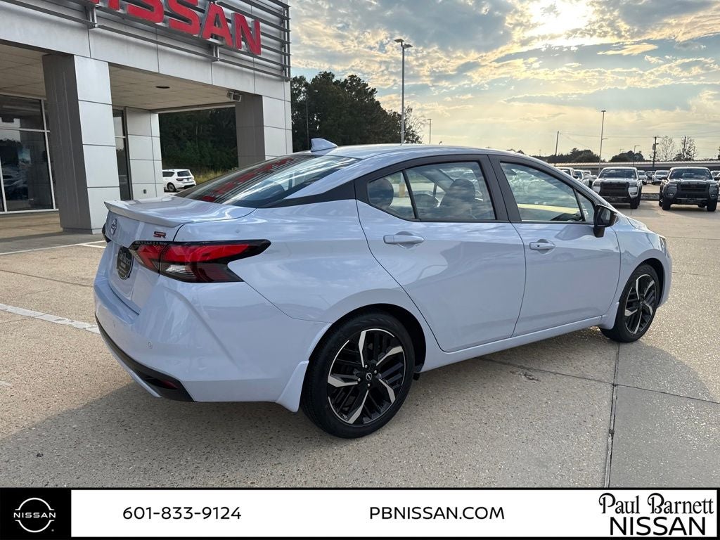 2025 Nissan Versa 1.6 SR