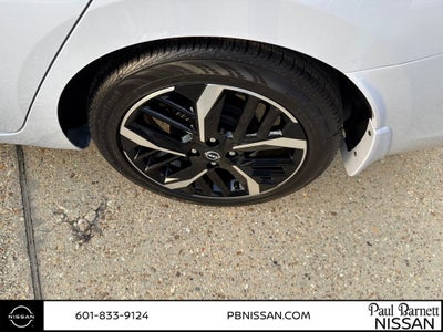 2025 Nissan Versa 1.6 SR