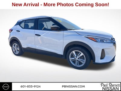 2022 Nissan Kicks S
