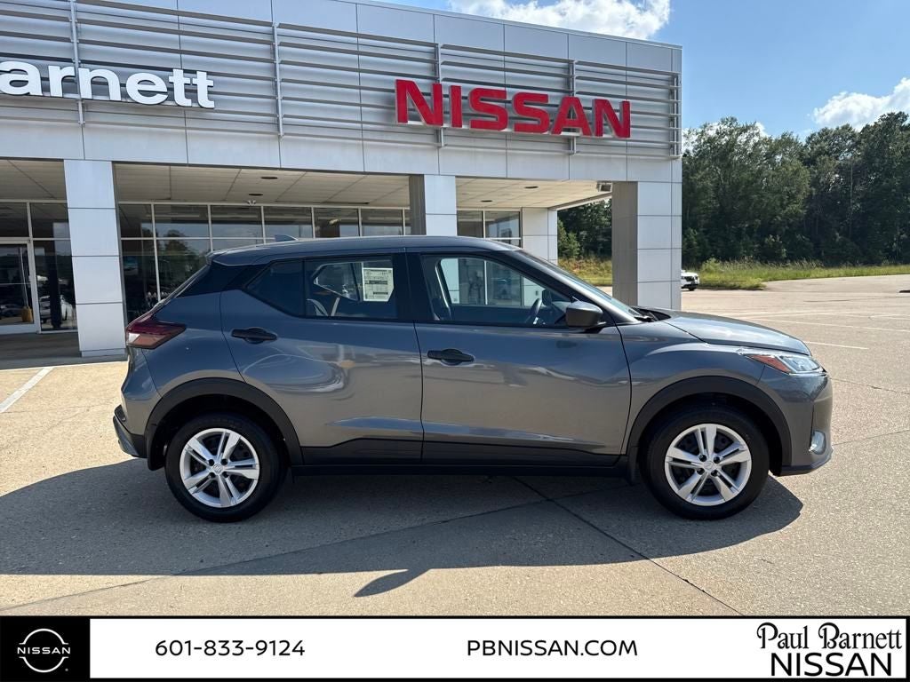 2025 Nissan Kicks Play S