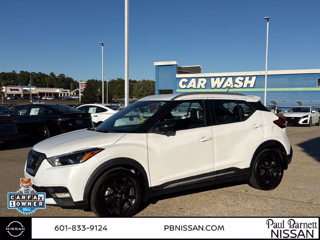 2020 Nissan Kicks SR