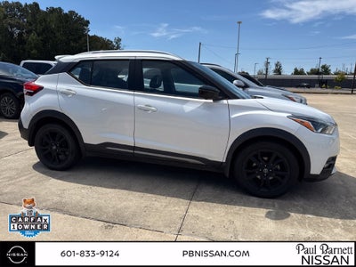 2020 Nissan Kicks SR