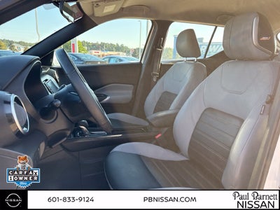2022 Nissan Kicks SR
