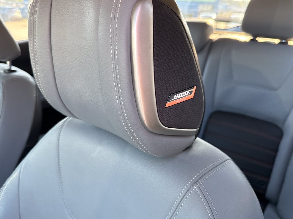 2022 Nissan Kicks SR