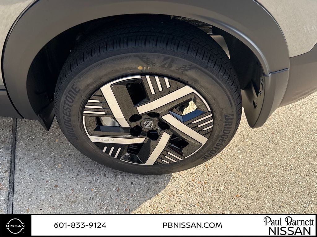 2026 Nissan Kicks SV