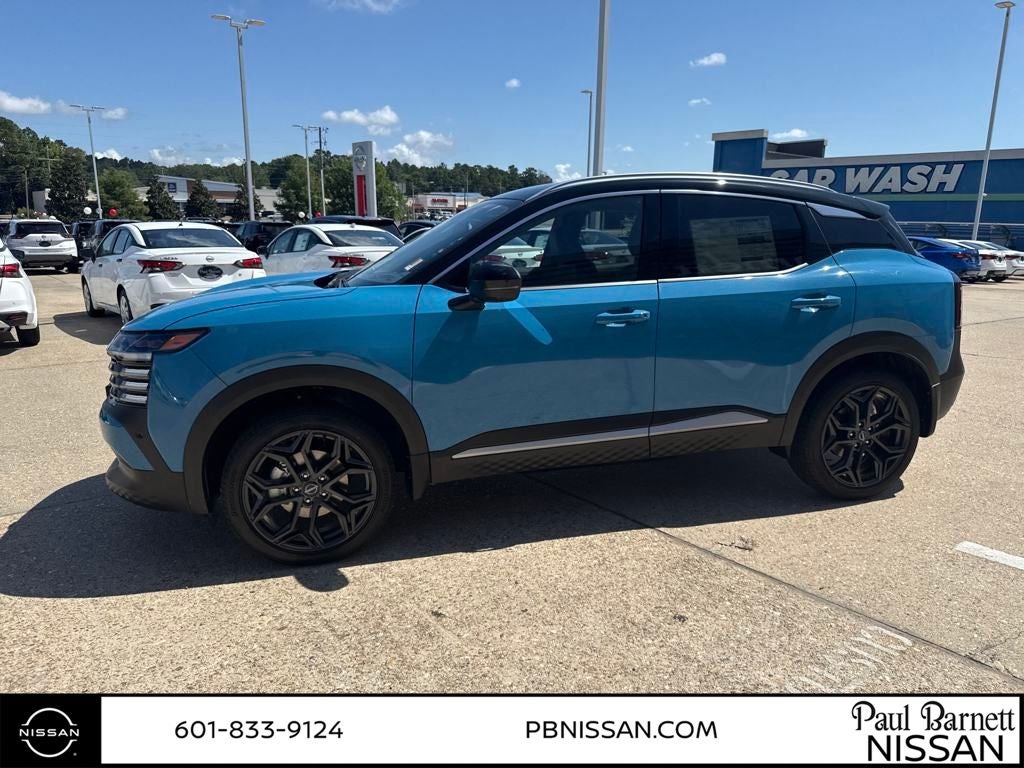 2025 Nissan Kicks SR