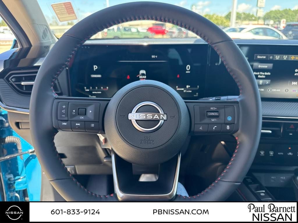 2025 Nissan Kicks SR