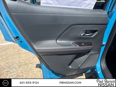 2025 Nissan Kicks SR