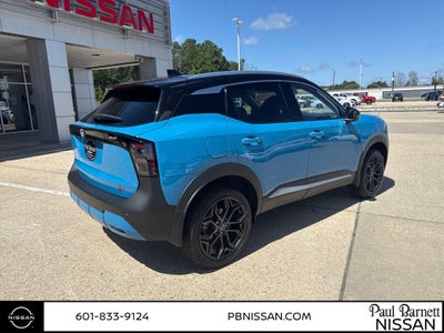 2025 Nissan Kicks SR