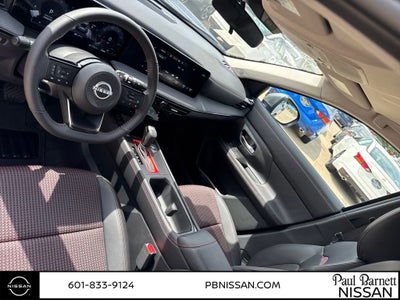 2025 Nissan Kicks SR