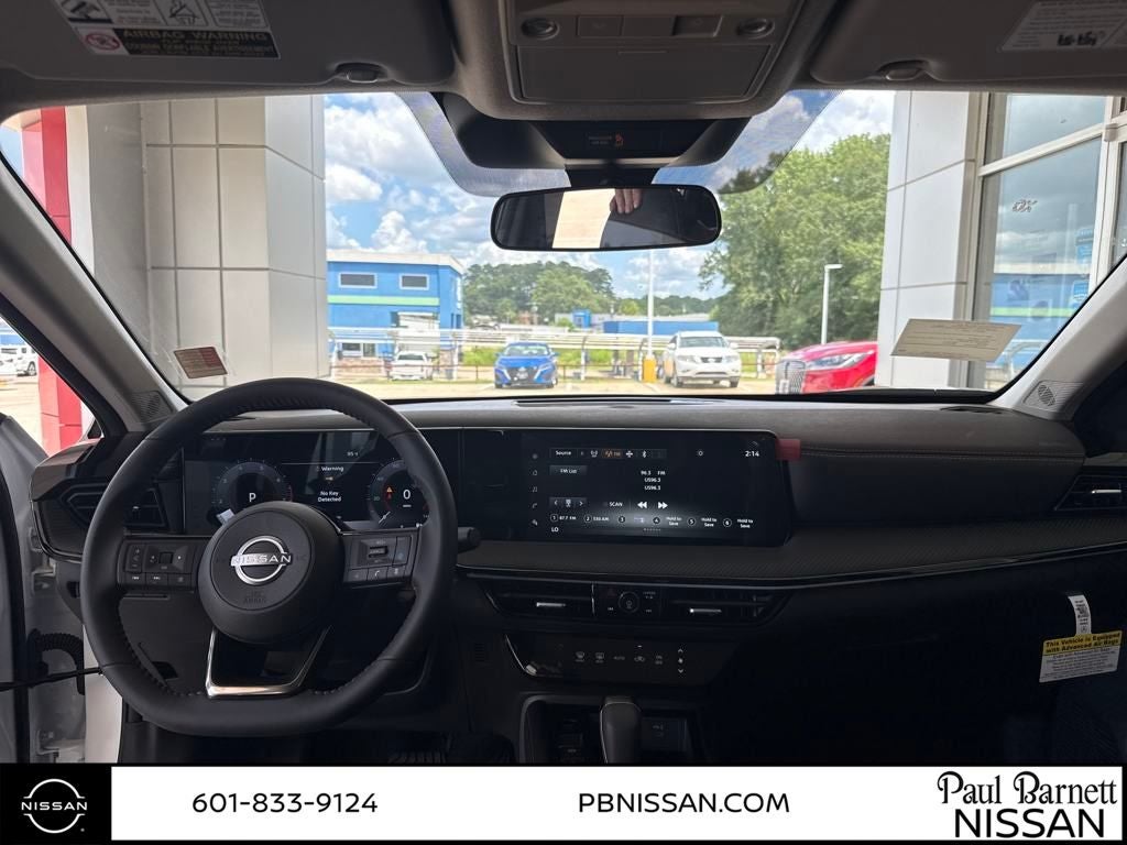 2025 Nissan Kicks SR