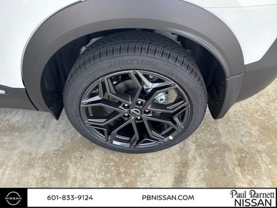 2025 Nissan Kicks SR