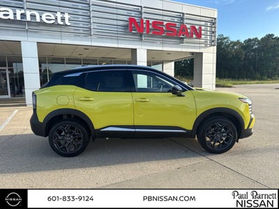 2025 Nissan Kicks SR