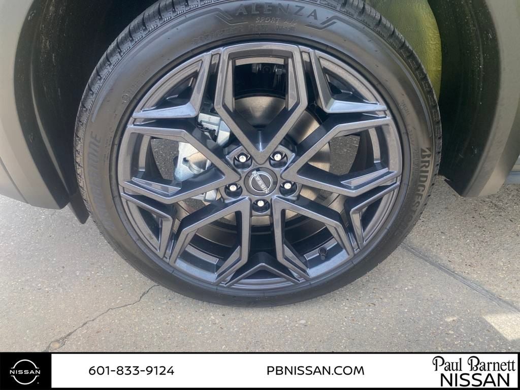 2025 Nissan Kicks SR