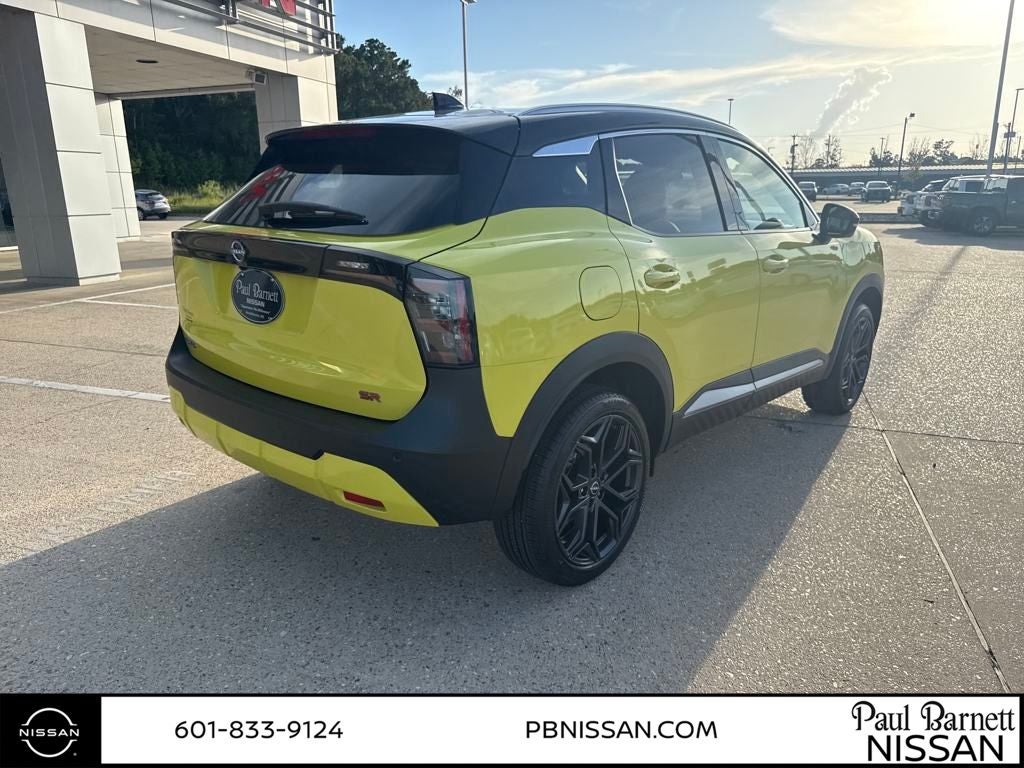 2025 Nissan Kicks SR