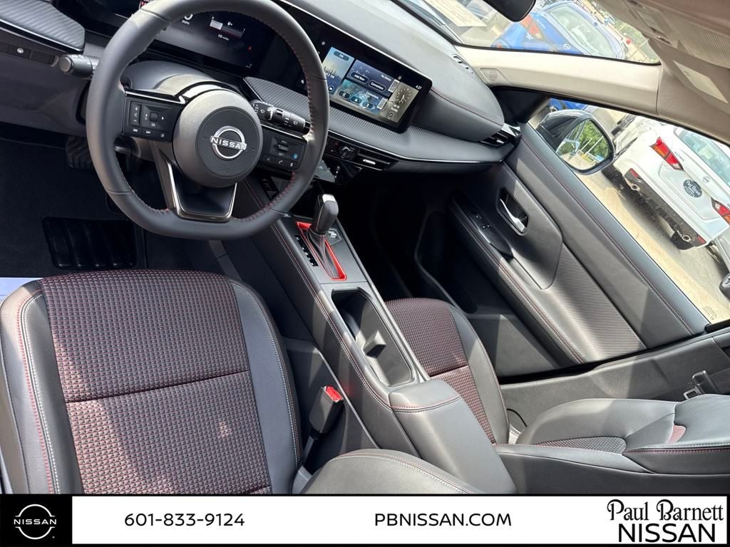 2025 Nissan Kicks SR