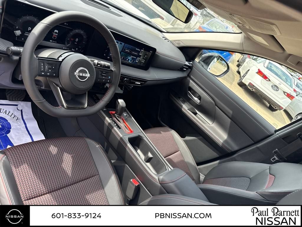 2025 Nissan Kicks SR