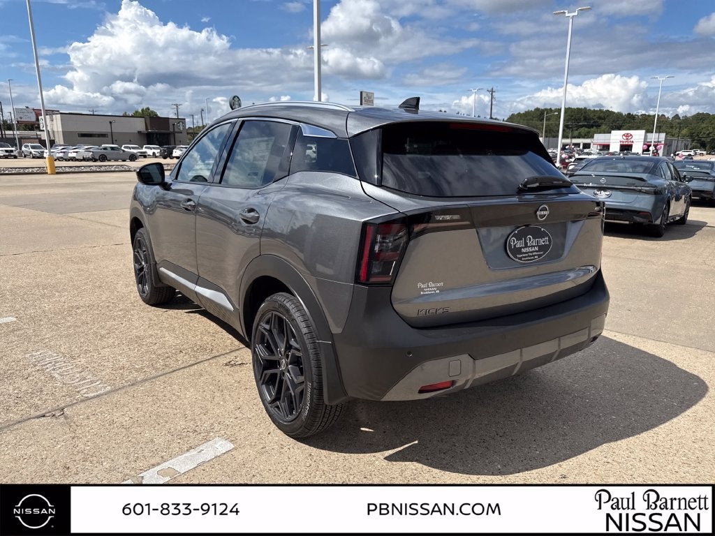 2027 Nissan Kicks SR