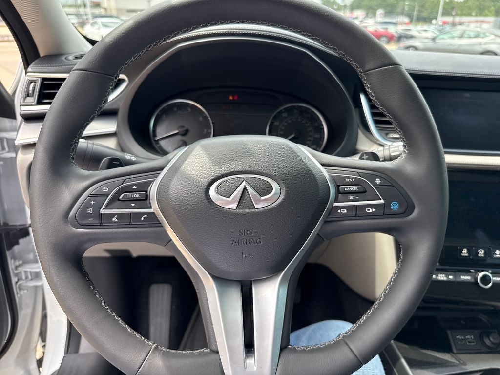 2023 INFINITI QX50 LUXE