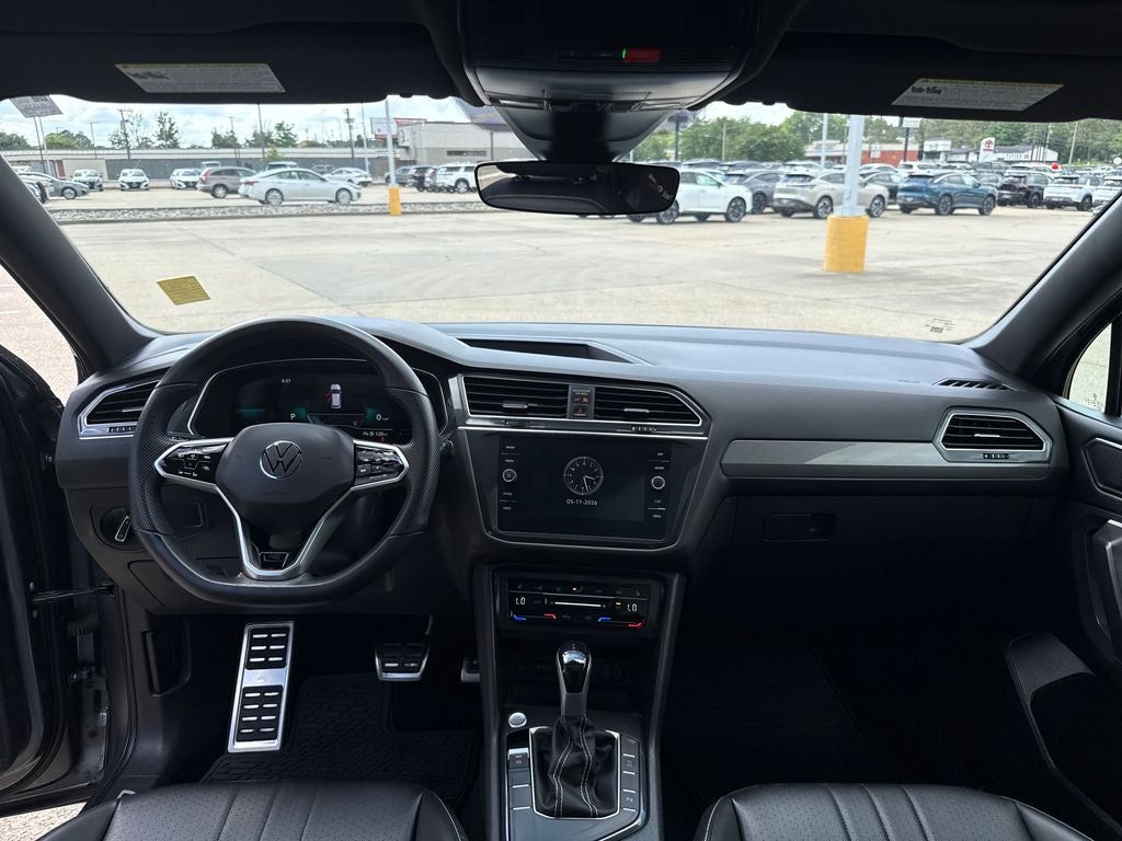 2023 Volkswagen Tiguan 2.0T SE R-Line Black