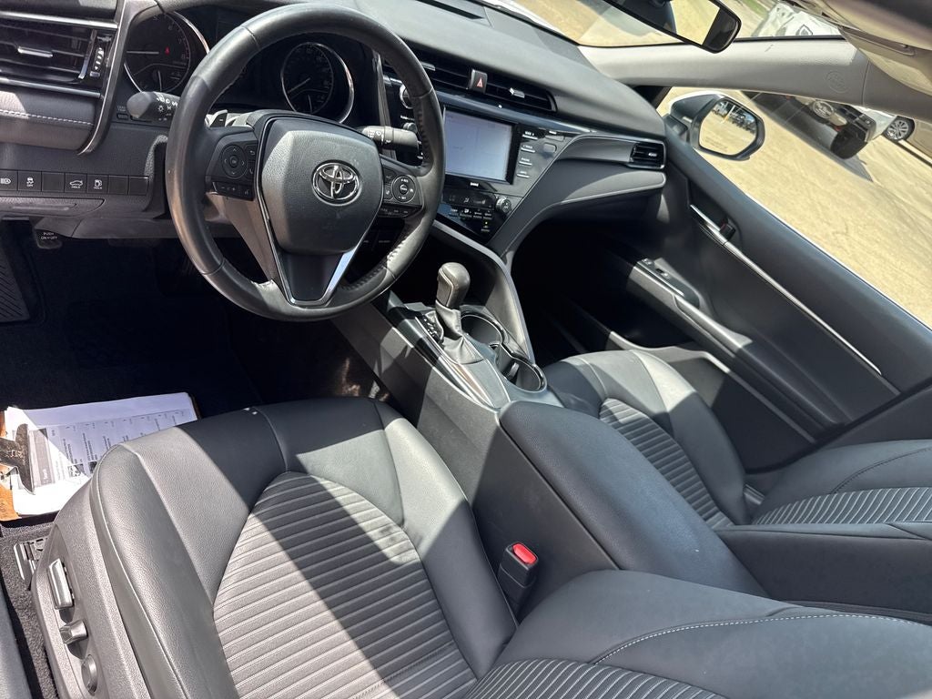 2020 Toyota Camry SE