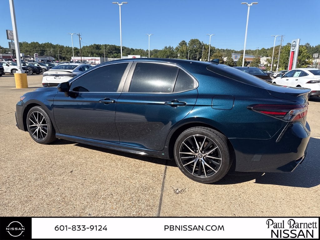 2021 Toyota Camry SE