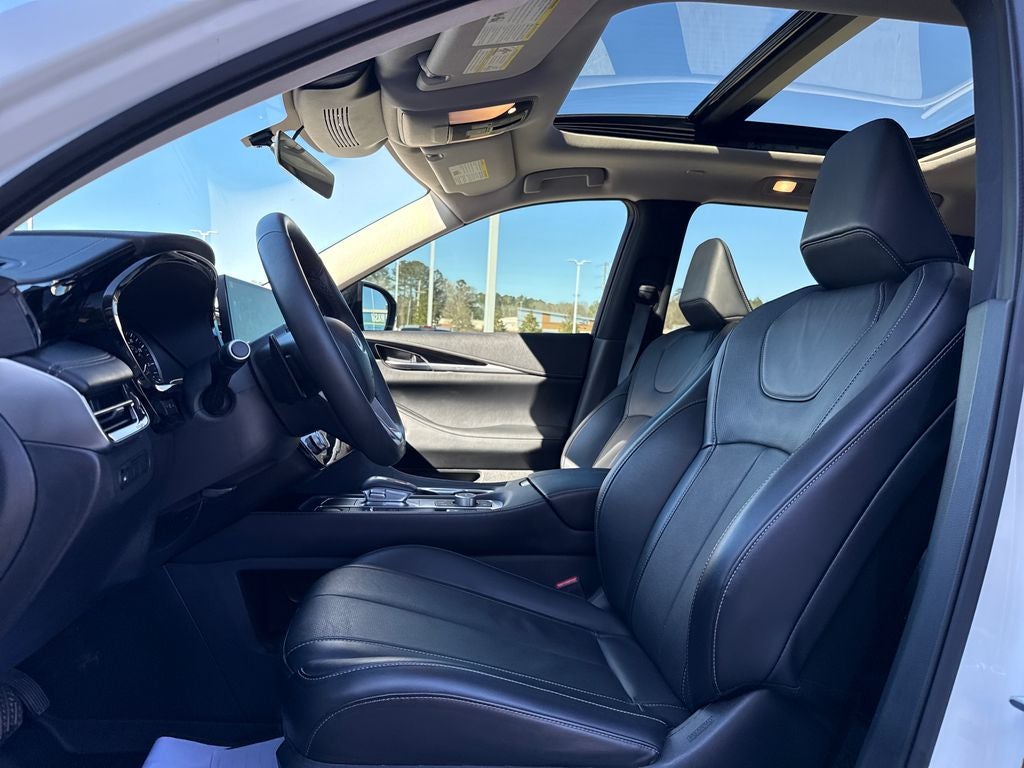 2025 INFINITI QX60 PURE