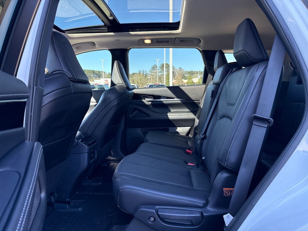 2025 INFINITI QX60 PURE