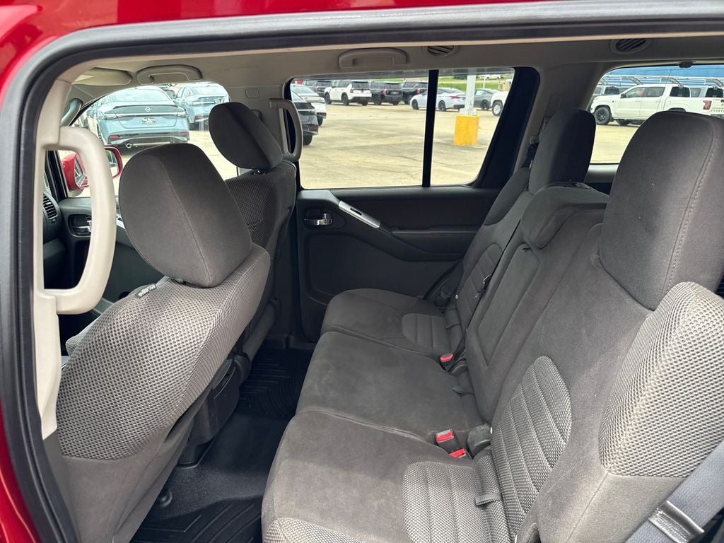 2012 Nissan Pathfinder SV
