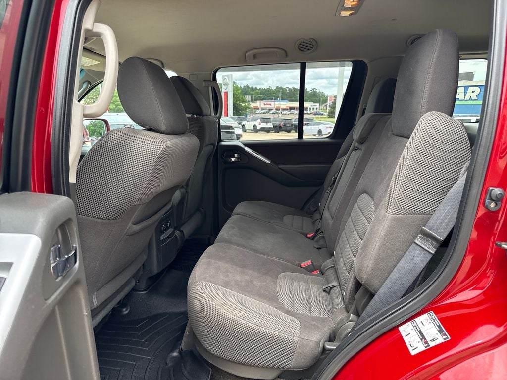2012 Nissan Pathfinder SV