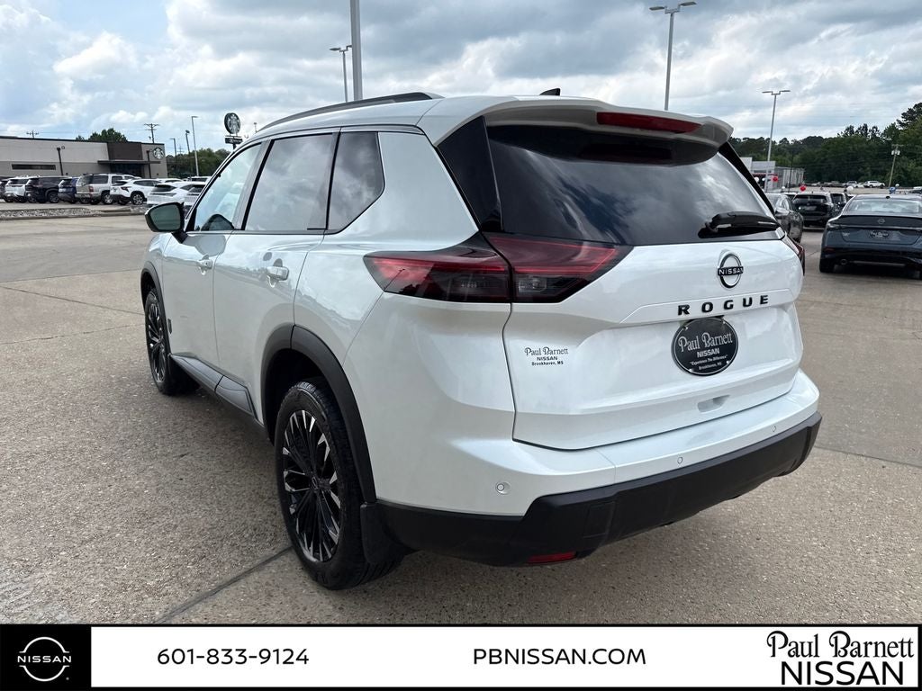 2026 Nissan Rogue Dark Armor