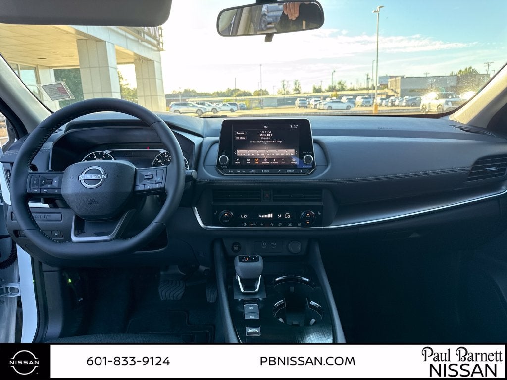 2027 Nissan Rogue SV
