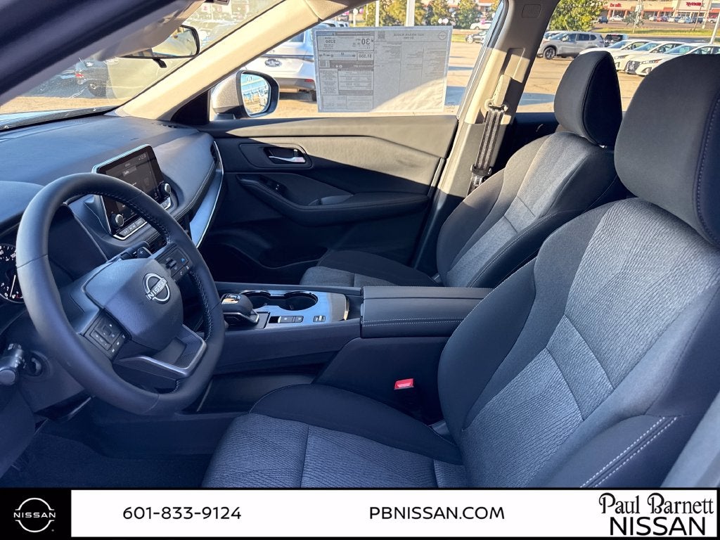2027 Nissan Rogue SV