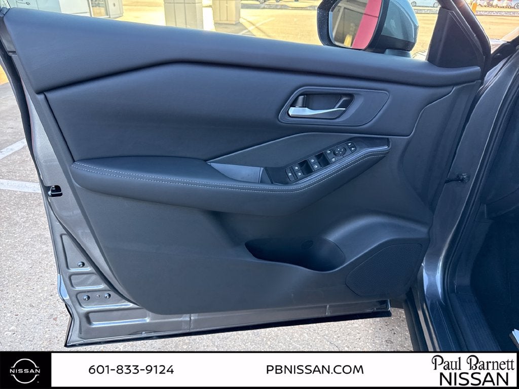 2027 Nissan Rogue SV