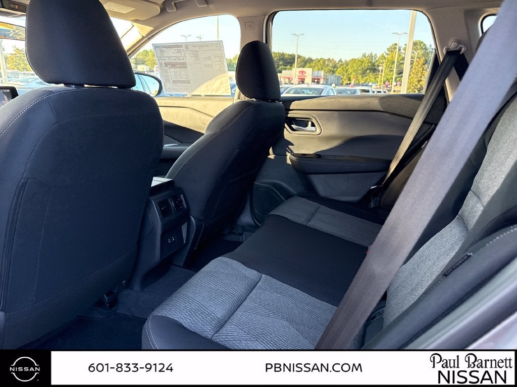 2027 Nissan Rogue SV