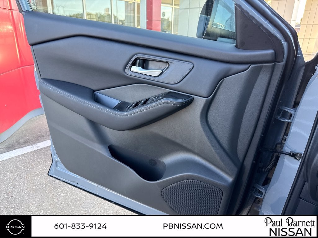2027 Nissan Rogue SV