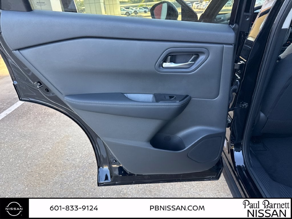 2027 Nissan Rogue SV