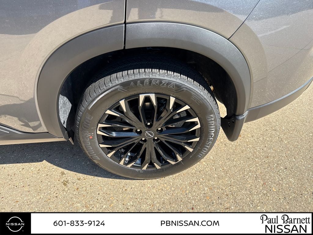 2026 Nissan Rogue Dark Armor